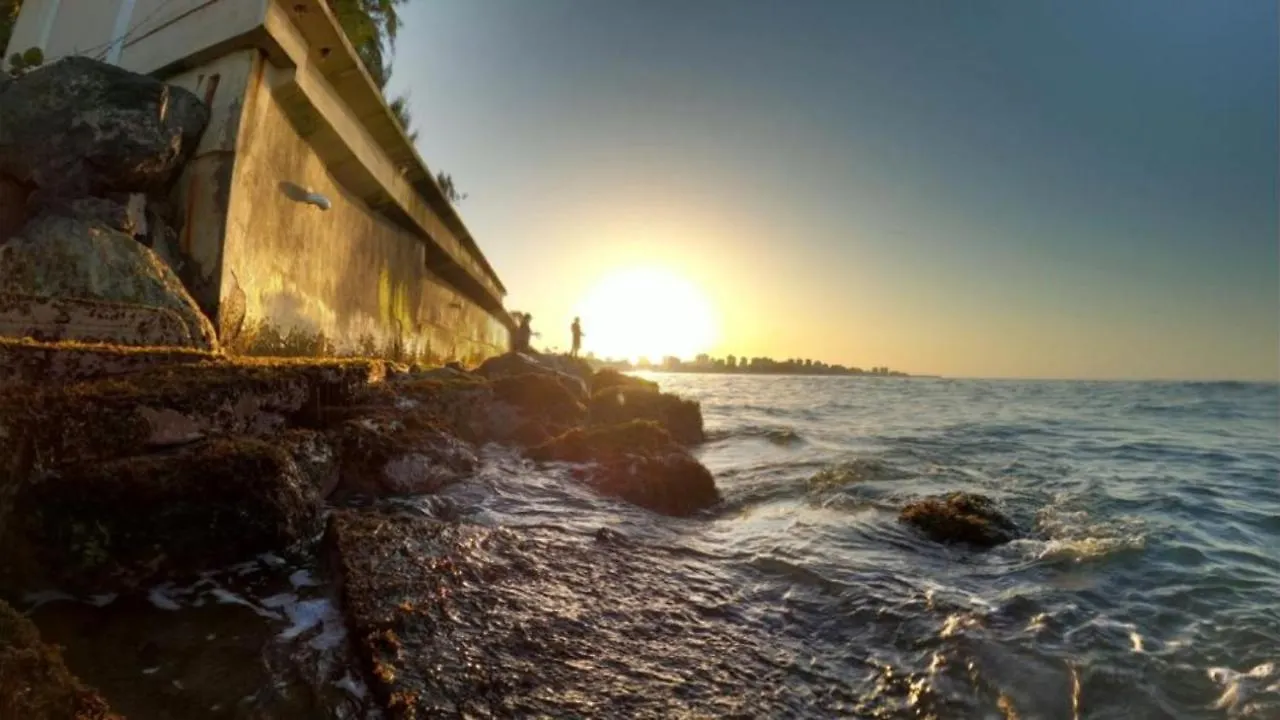 Cozybeach Large 1Bdrapt 50 Steps From Atlantic Ocean Private Street Between Ocean Park & Isla Verde 5 Mins From Airport San Juan